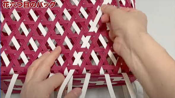 クラフトバンドのバッグ