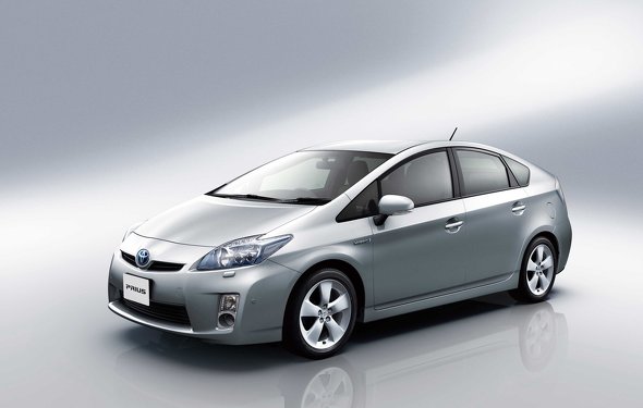 プリウス リフトアップ 魔改造