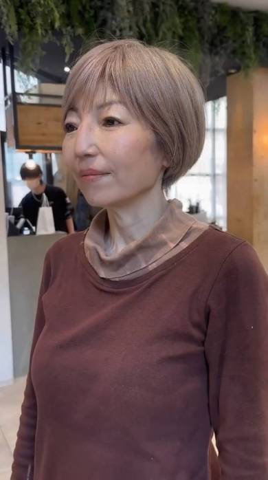 白髪染めを使わずヘアカラーで若返り