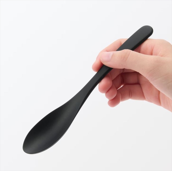 無印良品「シリコーン スリムスプーン」
