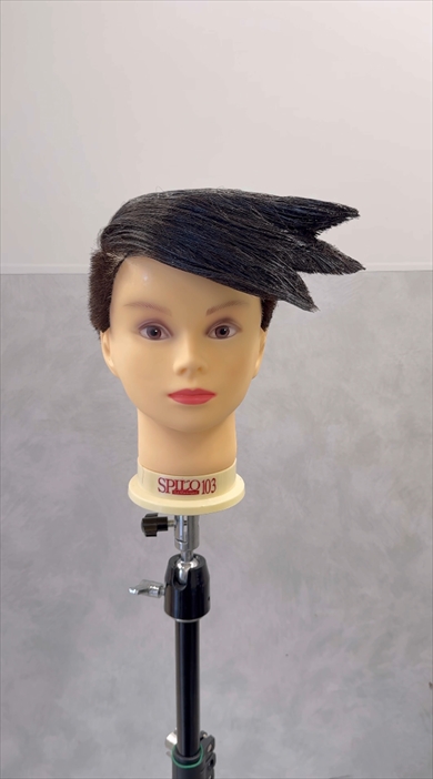 プロの美容師がスネ夫の髪形を再現