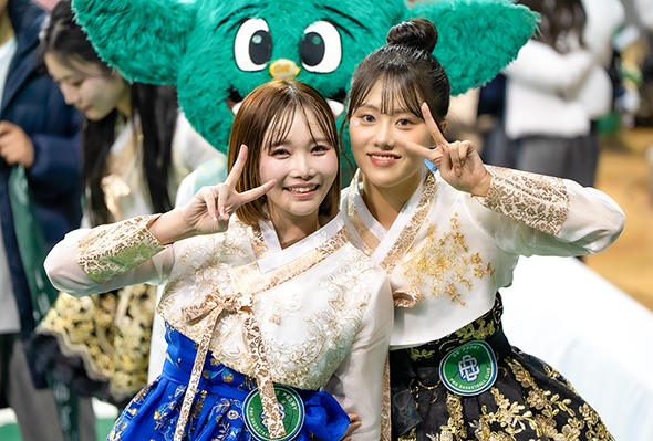 韓国初の日本人チアとなった野澤彩華さん