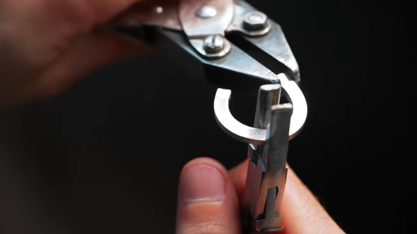 リングを形成する様子