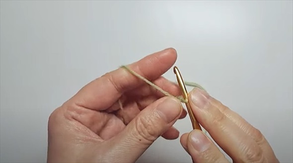 ダイソー毛糸で春にぴったりインテリア雑貨