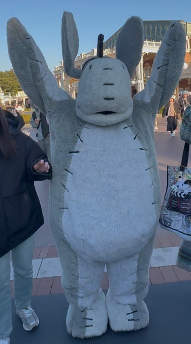 重力に逆らう イーヨー ディズニー くまのプーさん