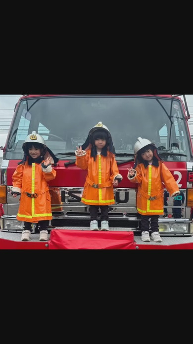 三つ子姉妹たち