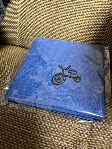  小学生がデザインした今治タオルのハンカチがかわいい