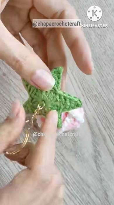 編み物ですてきなキーチャーム