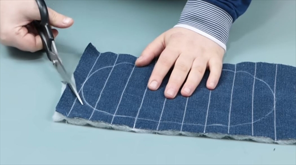 古デニムをバニティにリメイク