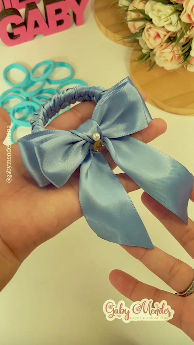 ちょうちょ結びがアクセントのリボンヘアゴムが完成