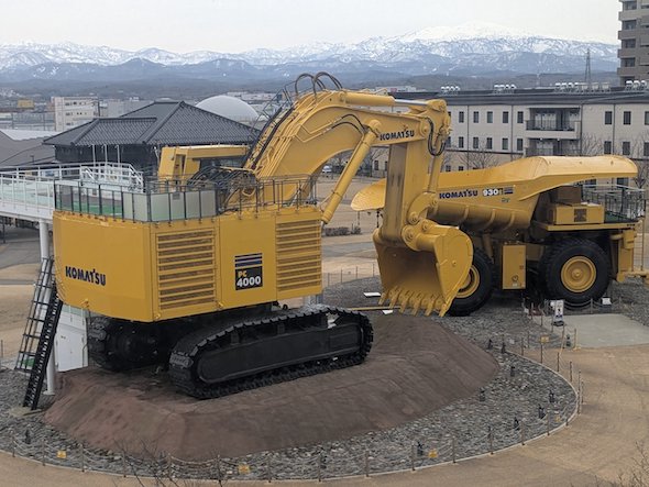 重機 世界最大級 小松 KOMATSU