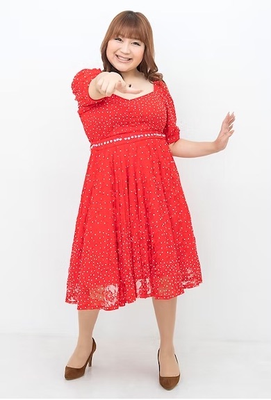 りんごちゃんのプロフィール写真 赤いワンピース