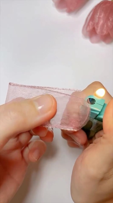 オーガンジーリボンで作るチューリップが春にぴったり