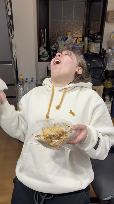 外国人の妻に“大好物”をあげてみた