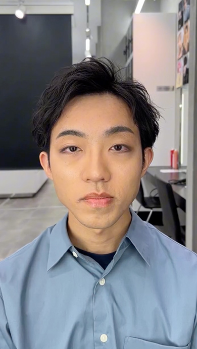 真面目そうな男性がプロのヘアメイクで大変身