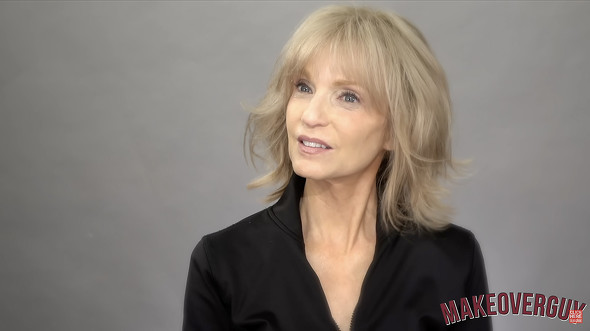 髪の色あせに悩む女性が大変身