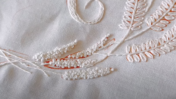 セリアの刺繍キットで作ったクロス