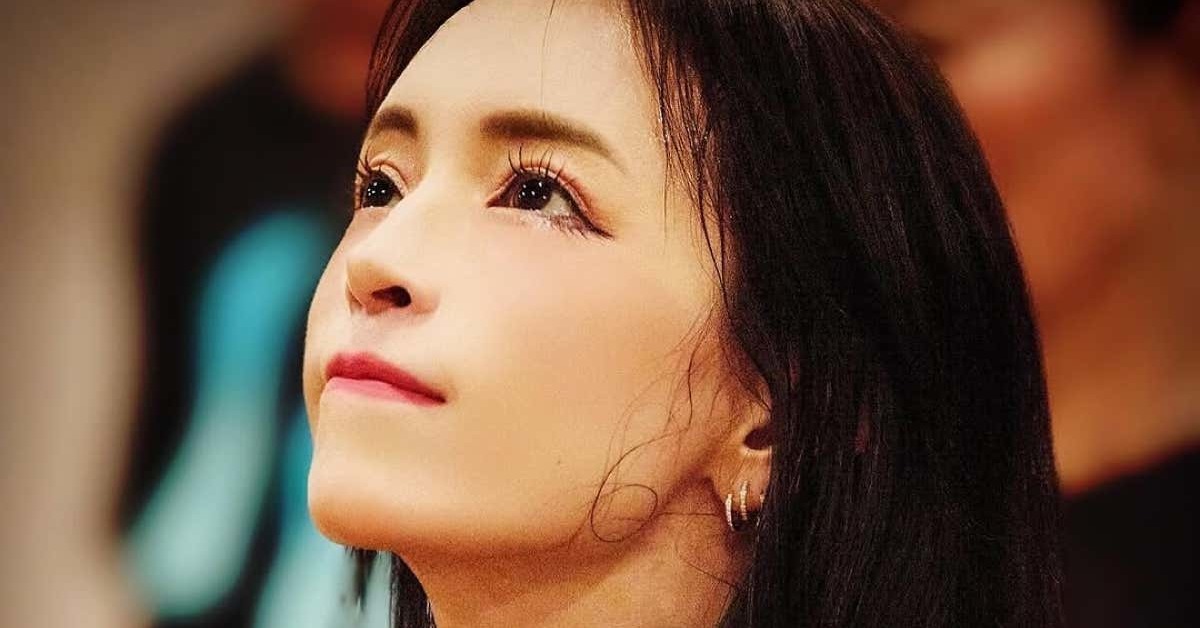 浜崎あゆみ、自宅の“豪華すぎる玄関”を「うちの玄関仰々しくて笑える」と公開　「すんげー」「ホテルみたいw」と驚きの声（1/2） | 住まい ねとらぼ