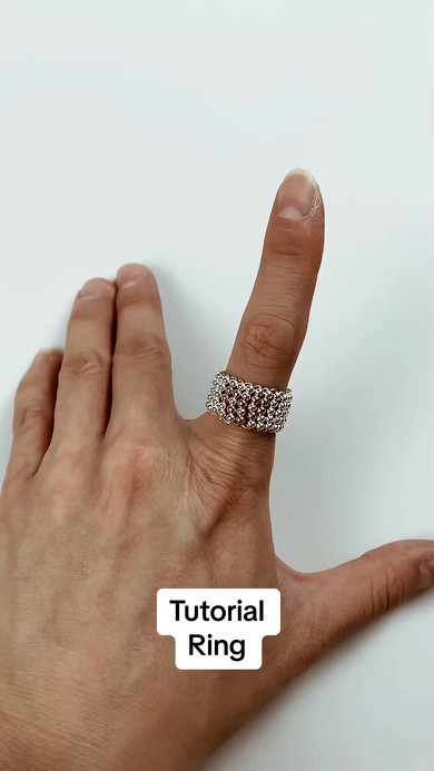 完成したビーズの指輪