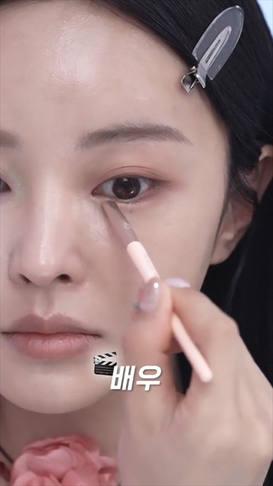 アイドル・俳優 半顔メイク