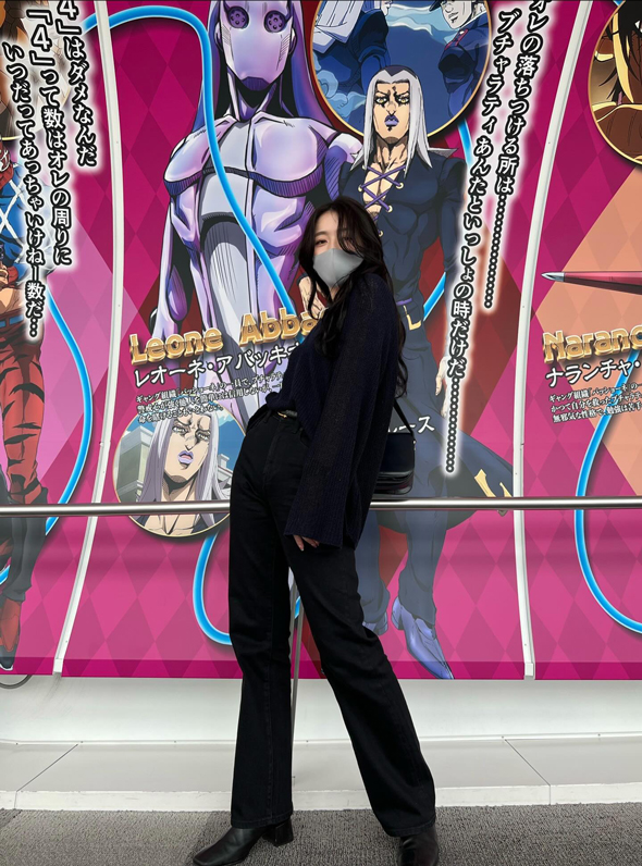 フォトスポットでジョジョ立ち