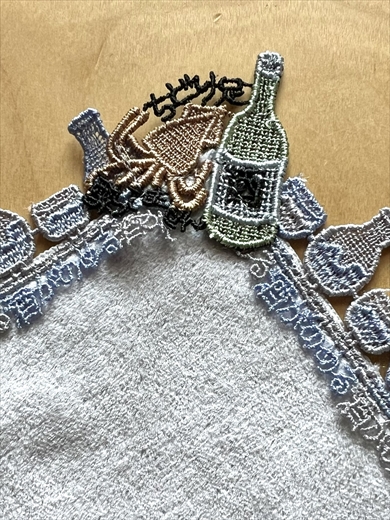 近沢レースの日本酒ハンカチもらった