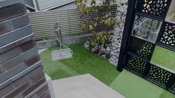 共同スペースの芝生