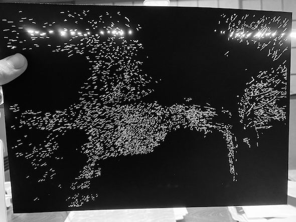 作業途中の切り絵作品