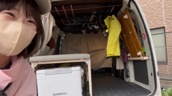 掃除と改造を経てきれいになった荷室