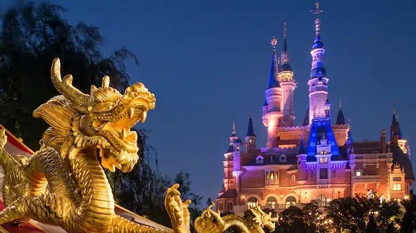 上海ディズニーのミニーの衣装