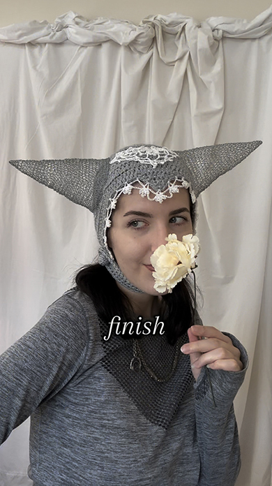 銀のワイヤーをかぎ針編みで編んだら……