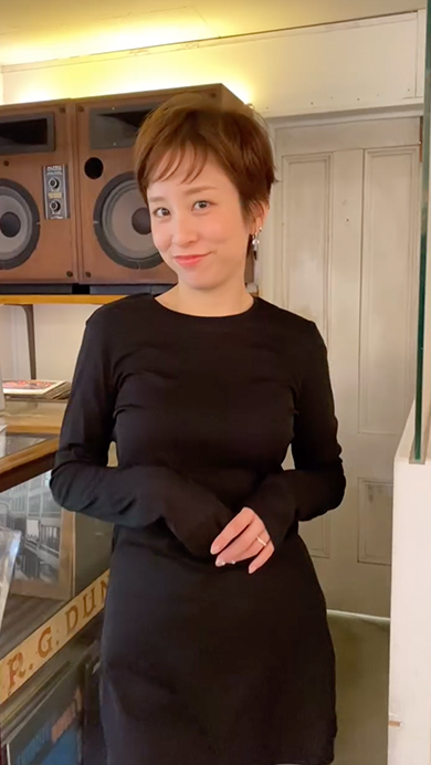 ロングヘアの女性が結婚式に向けて大変身