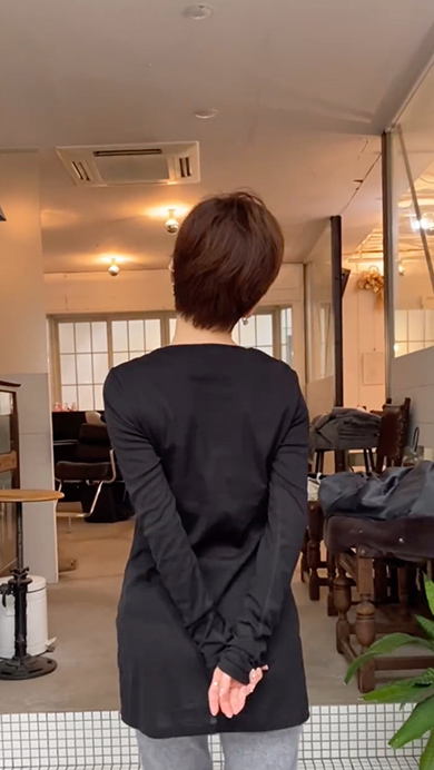 ロングヘアの女性が結婚式に向けて大変身