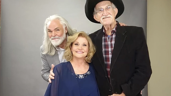 64歳女性が垢抜けヘアカットで大変身