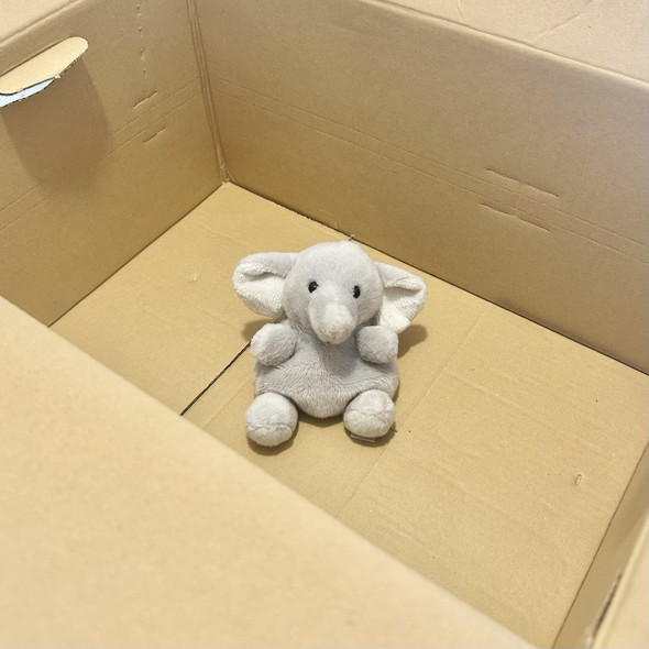 ゾウのぬいぐるみ