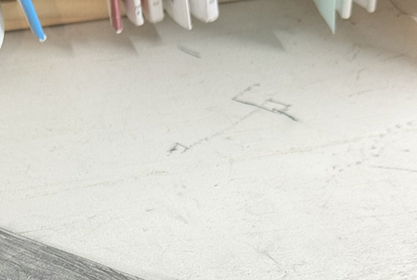 机の色を変えたい息子