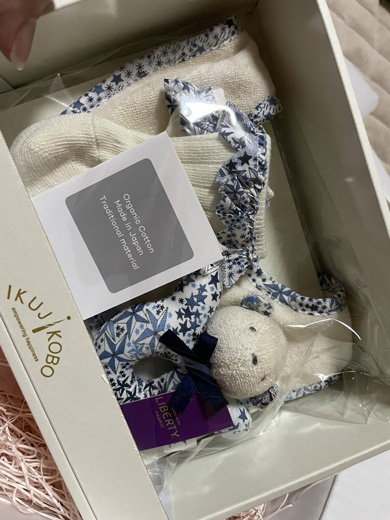 弟 出産祝い 名前入り スタイ 刺しゅう うっかり ミス 爆笑 悲劇 姉弟