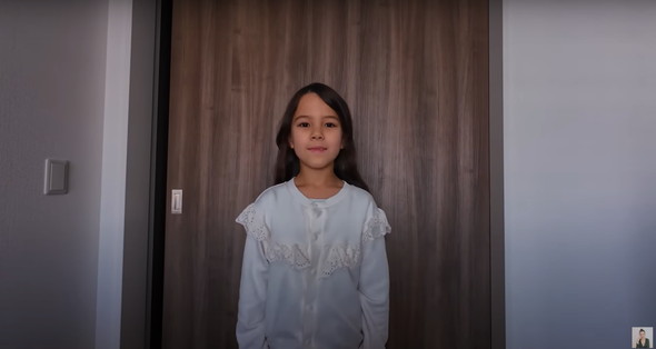 ハーフの女の子が美容室へ