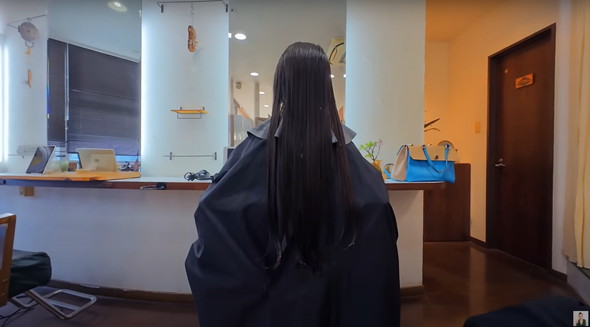 ハーフの女の子が美容室へ