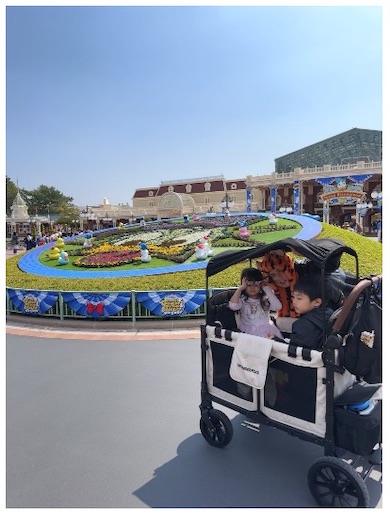 東京ディズニーランドの入り口の様子