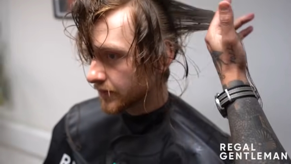 最初はサイドからカット