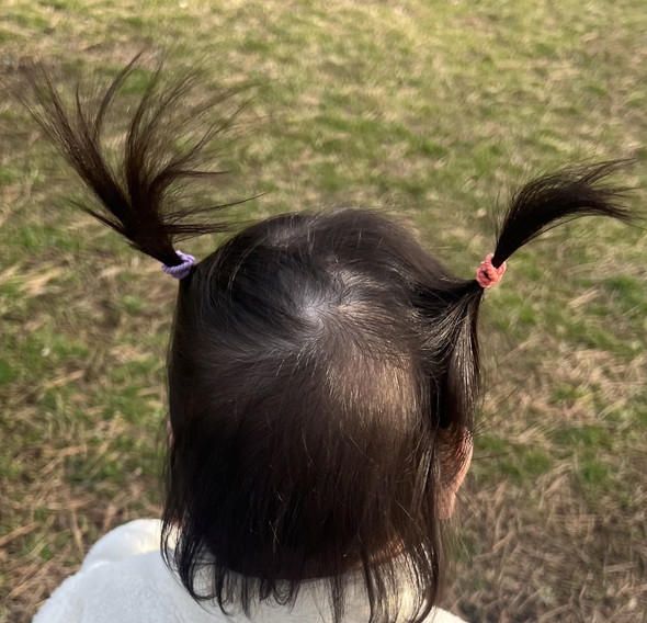 夫による娘のヘアアレンジ
