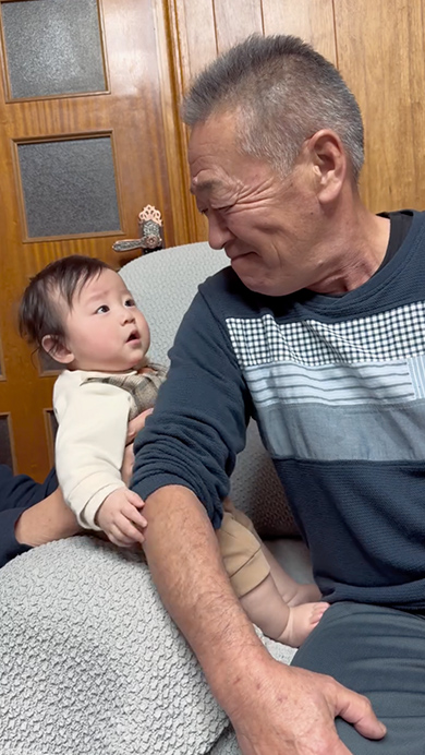 ママにしかしない赤ちゃんの特別なしぐさ