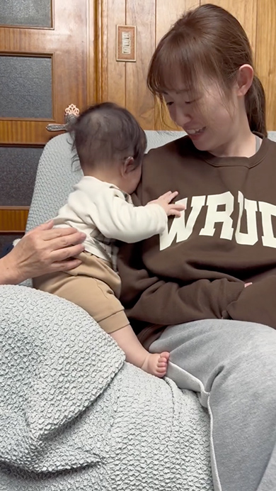 ママにしかしない赤ちゃんの特別なしぐさ