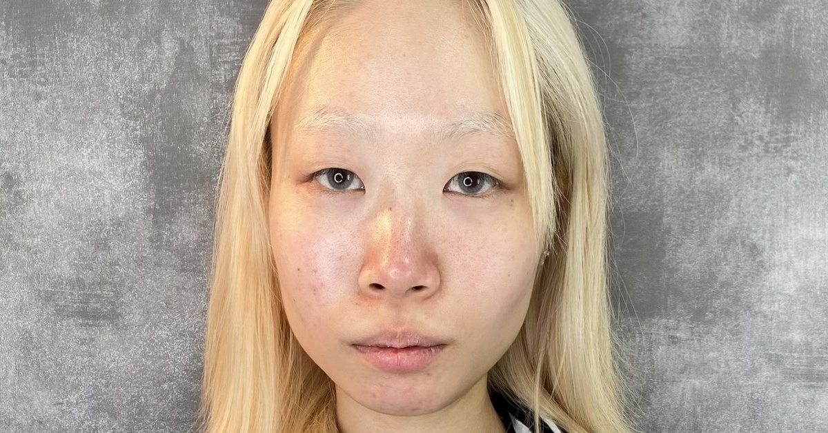 すっぴん一重の女性→“オーラ”を引き出すプロがメイクをしたら……　別人級の大変身に「ガチで1番好き」と240万表示（1/3） | 美容 ねとらぼ