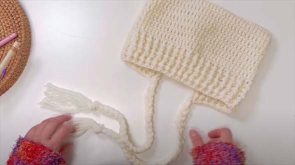 かぎ針編みで作る猫耳ニット帽