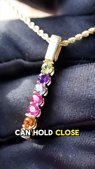 祖母に贈ったペンダントに込められた感動ストーリー