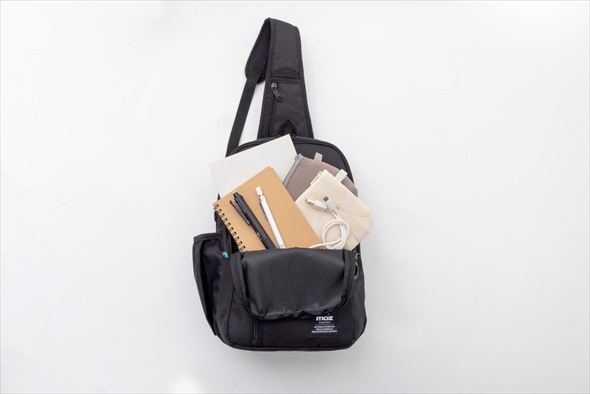 moz ONE SHOULDER BAG BOOK 大容量
