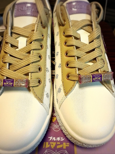 ルマンドコラボスニーカー