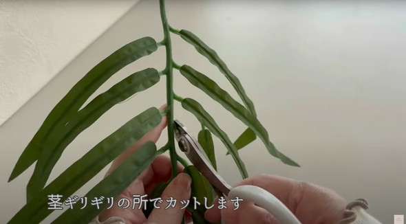 100均造花の壁掛けの作り方